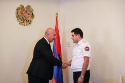 Chairman of Investigative Committee Awarded a Number of Police Officers (photos)